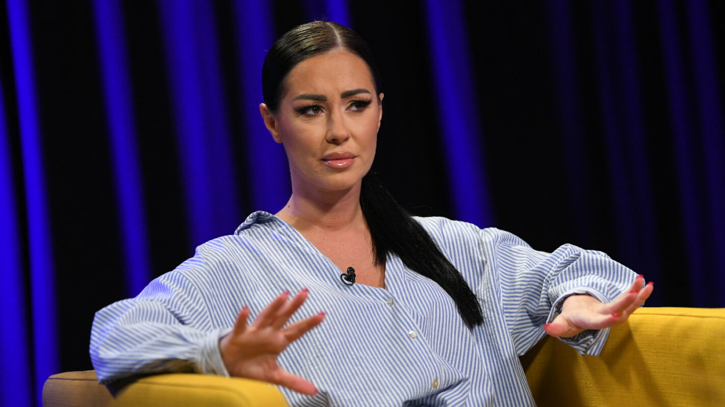 „Šoubiznis je katastrofa, to se ne zna ko će kome“: Aleksandra Bursać o mračnoj strani srpske estrade