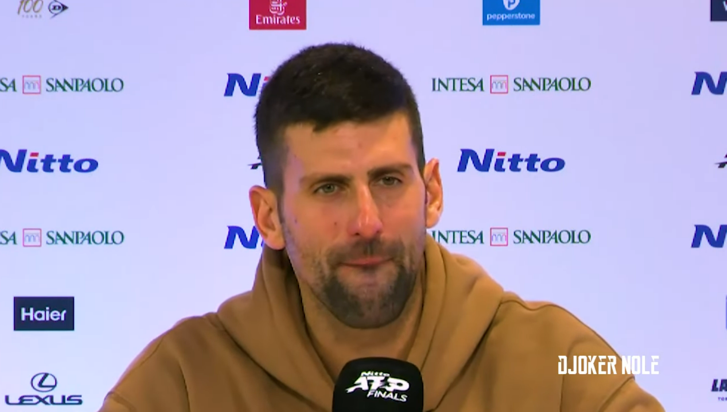 Novak Djokovic reclama do calor e pede jogos de tênis começando mais tarde  nos Jogos de Tóquio - Surto Olímpico