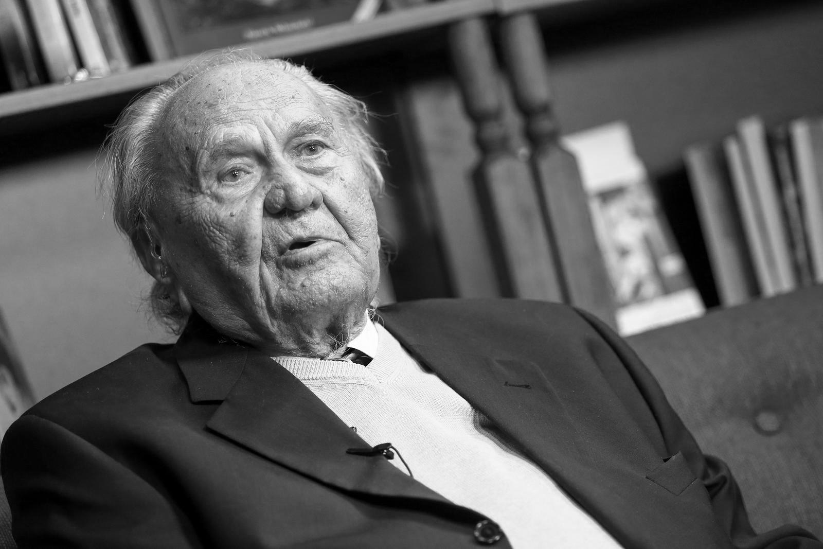 Umro Josip Manolić