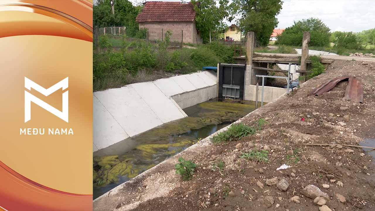 Kanal Za Navodnjavanje U Kanalu Država Se Za Rekonstrukciju Već