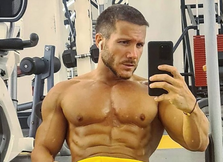 „Pola godine ne pojedem kockicu čokolade“: Ovo je jelovnik Saše Kovačevića zahvaljujući kome ima isklesano telo