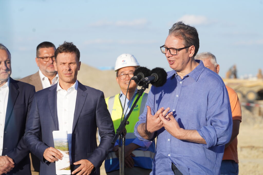 Aleksandar Vučić, Nacionalni stadion, radovi, obilazak