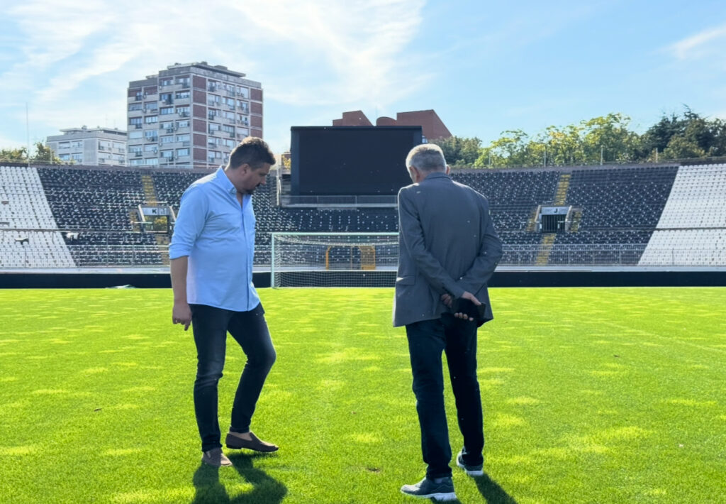 Inspekcija terena na stadionu Partizana