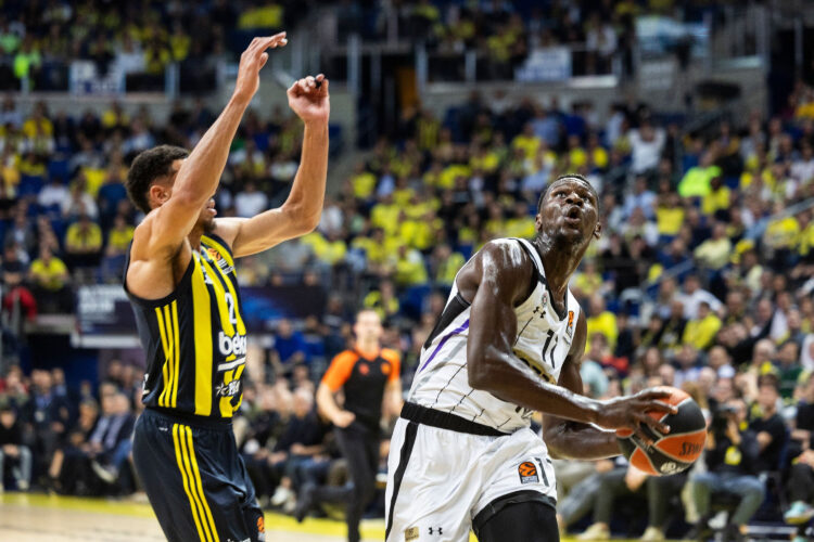 Partizan leči rane posle teškog poraza u Evroligi, Obradović iznenadio sastavom