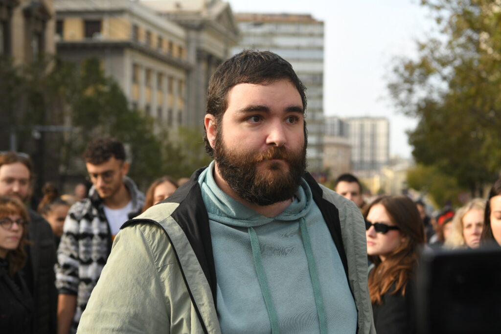 Nikola Ristić pušten na slobodu nakon privođenja u Novom Sadu