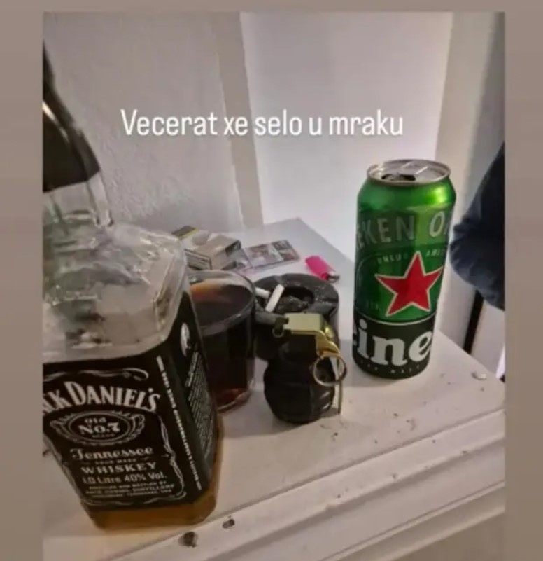 Večeraće selo u mraku