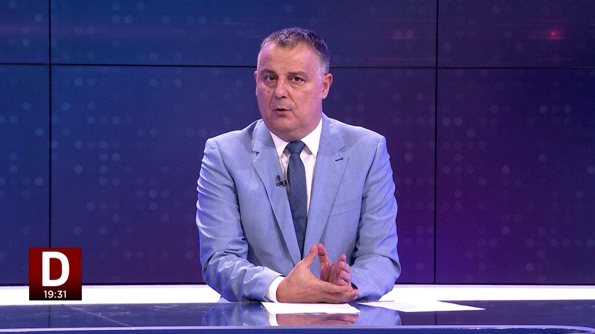 Dimitrijević: Sve drugo im vređa inteligenciju, a njihova inteligencija je prirodna i bez šefa koji o bilo čemu odlučuje