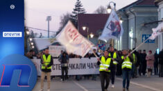 Blokada, šetnja i poruke lekara studentima u Čačku