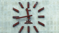 Pogledajte dokumentari film "Pod teretom": Priču o nepravednoj smrti i nastavku života bez svojih najmilijih poginulih pod nadstrešnicom