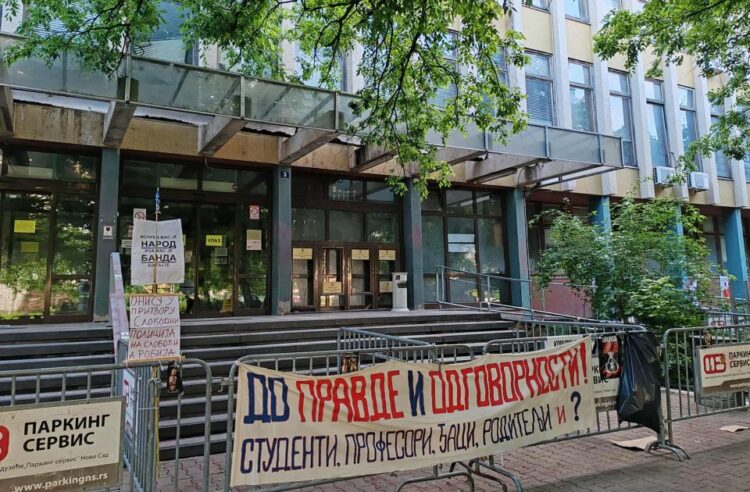 Blokada suda u Novom Sadu