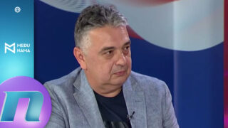 Nastavak etiketiranja medija u Nišu