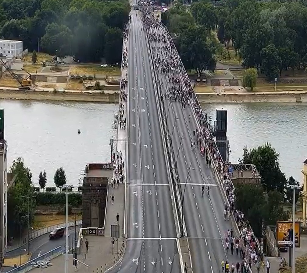 pristalice SNS Foto_ Nova.rs