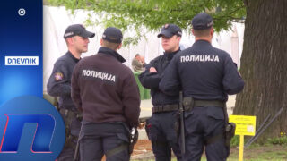 Kamp ispred predsedništva i dalje na straži