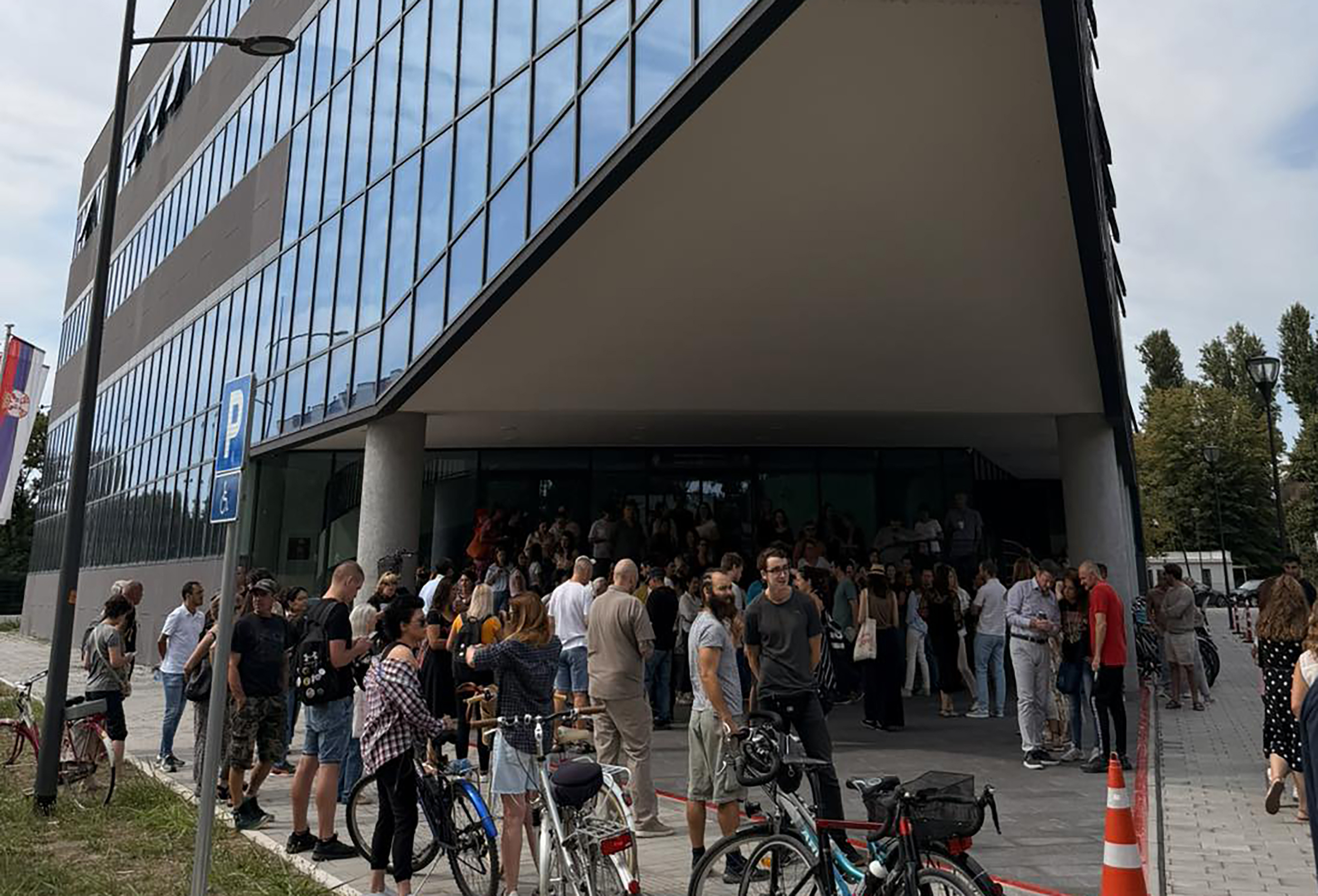 Zaposleni na Institutu „Biosens“ sutra u jednosatnom štrajku upozorenja zbog „nekompetentnog v. d. direktora i većine članova Uprvanog odbora“