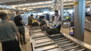 Kontrola na aerodromu