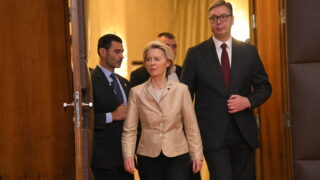 Ursula fon der Lajen, Aleksandar Vučić