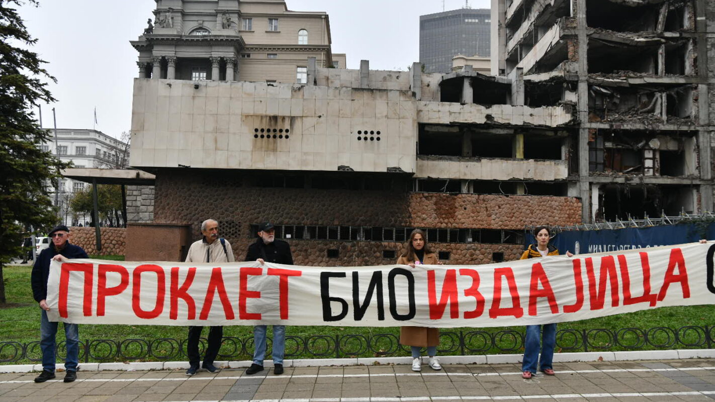 SRCE: Vučić izgubio čak i privid podrške američke administracije