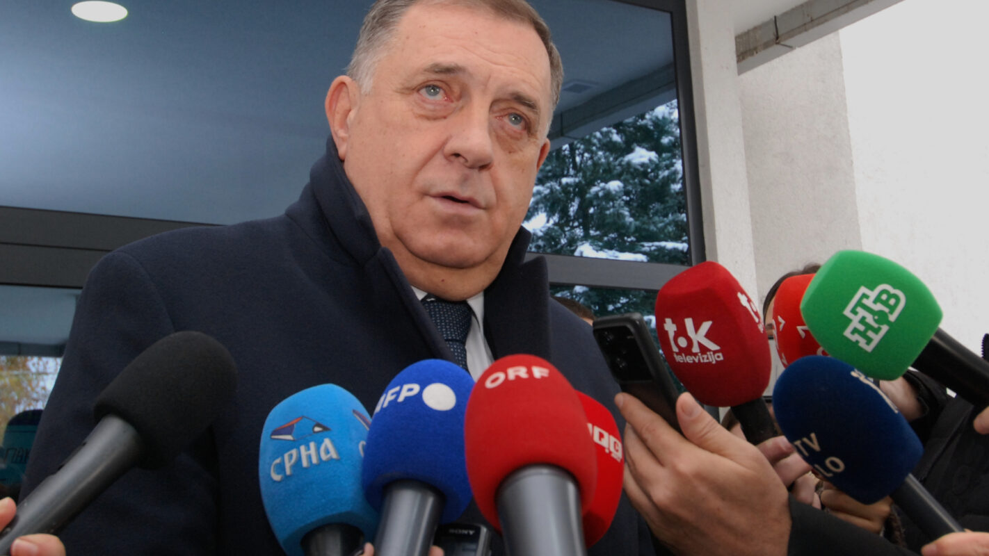 Dodik ostaje predsednik SNSD-a