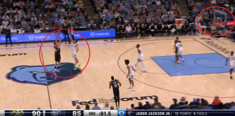 Nikola Jokić pogodio sa centra