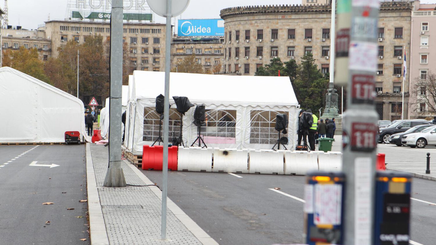 „Srbija gubi milione evra, zbog Ćacilenda turisti neće doći u Beograd za Novu godinu“