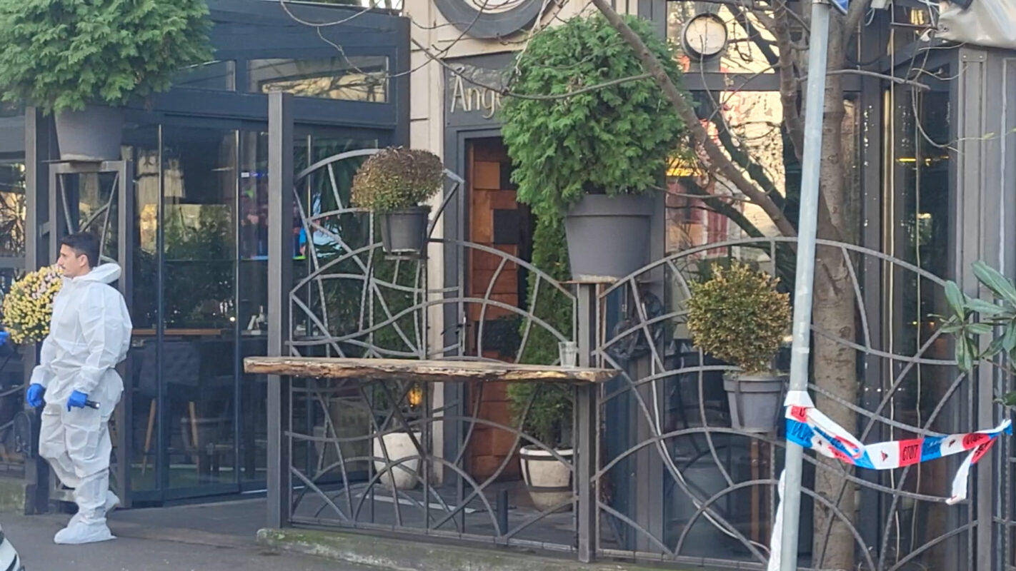 Poznato stanje upucanog Vuka Bajruševića: Vlasnik kafića na Vračaru zadobio više rana u obe noge