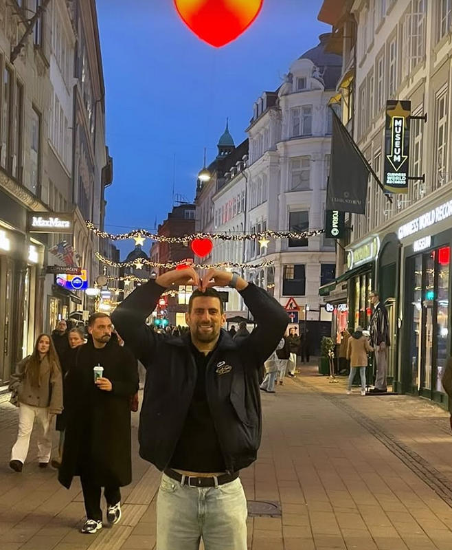 FOTO Probajte da pogodite gde je sada Novak: Svi se pitaju zašto je, pobogu, otišao tamo