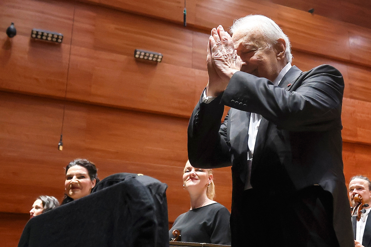 Mehta: Izuzetno sam radostan što ću nastupiti sa voljenom Beogradskom filharmonijom u gradu u kom sam rođen