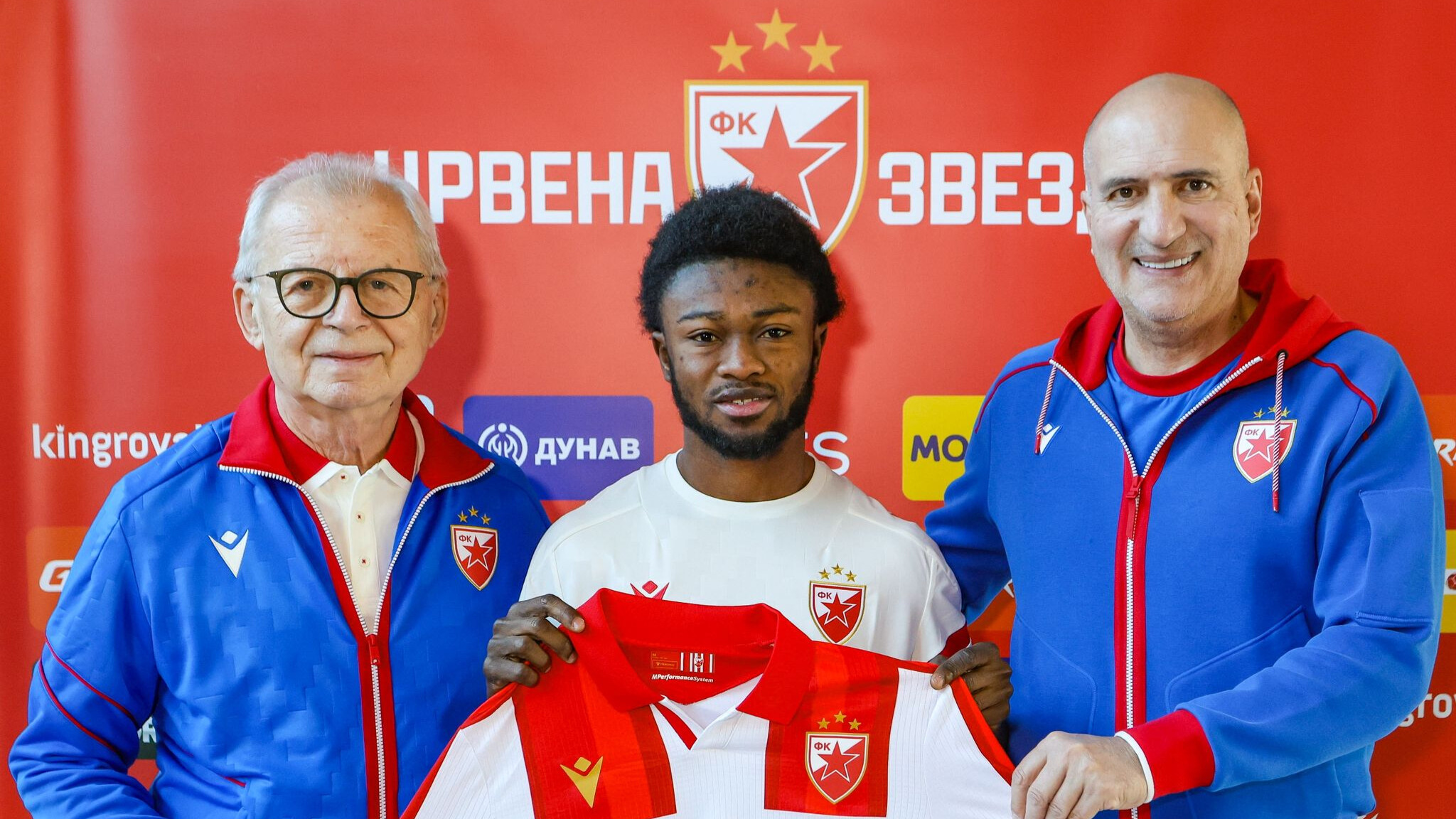 Zvezda dobila veliko pojačanje: "Izabrao sam broj 35 zato što je moja majka preminula u 35. godini života"