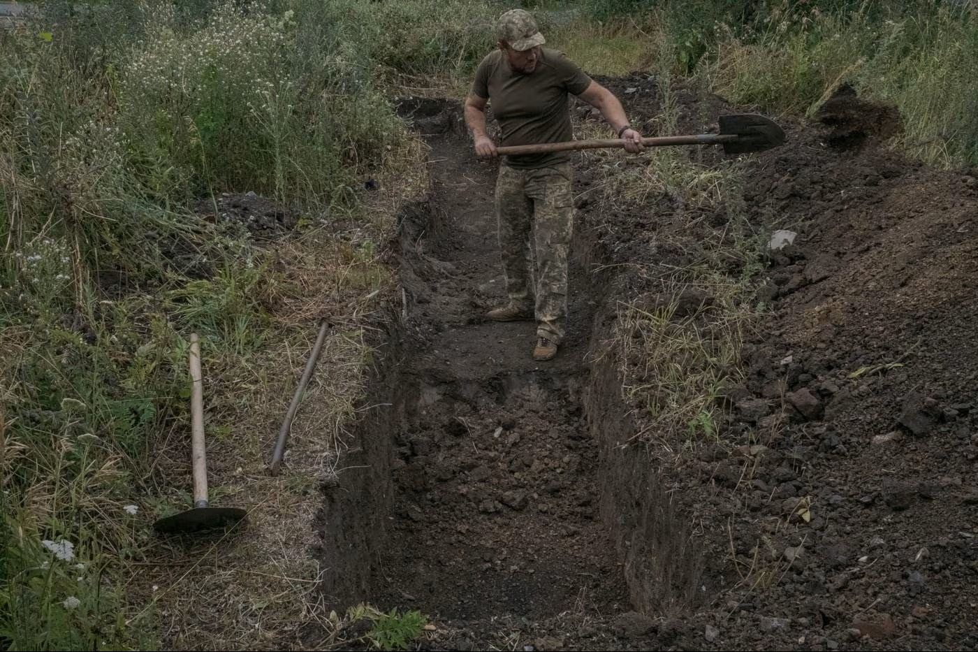 Vojnici su lopatama kopali odbrambene rovove i naišli na čudo koje ne bi trebalo da bude na njihovoj zemlji