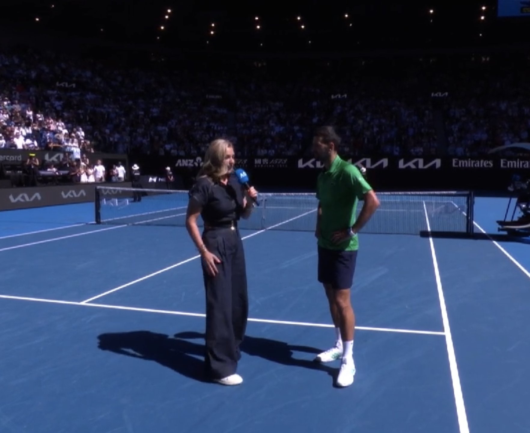 "Ne, ne, apsolutno ne, Stefan hteo da uradi sve da izbegne školu": Novak odbrusio Barbari Šet na pitanje o deci, a onda napravio urnebesni šou