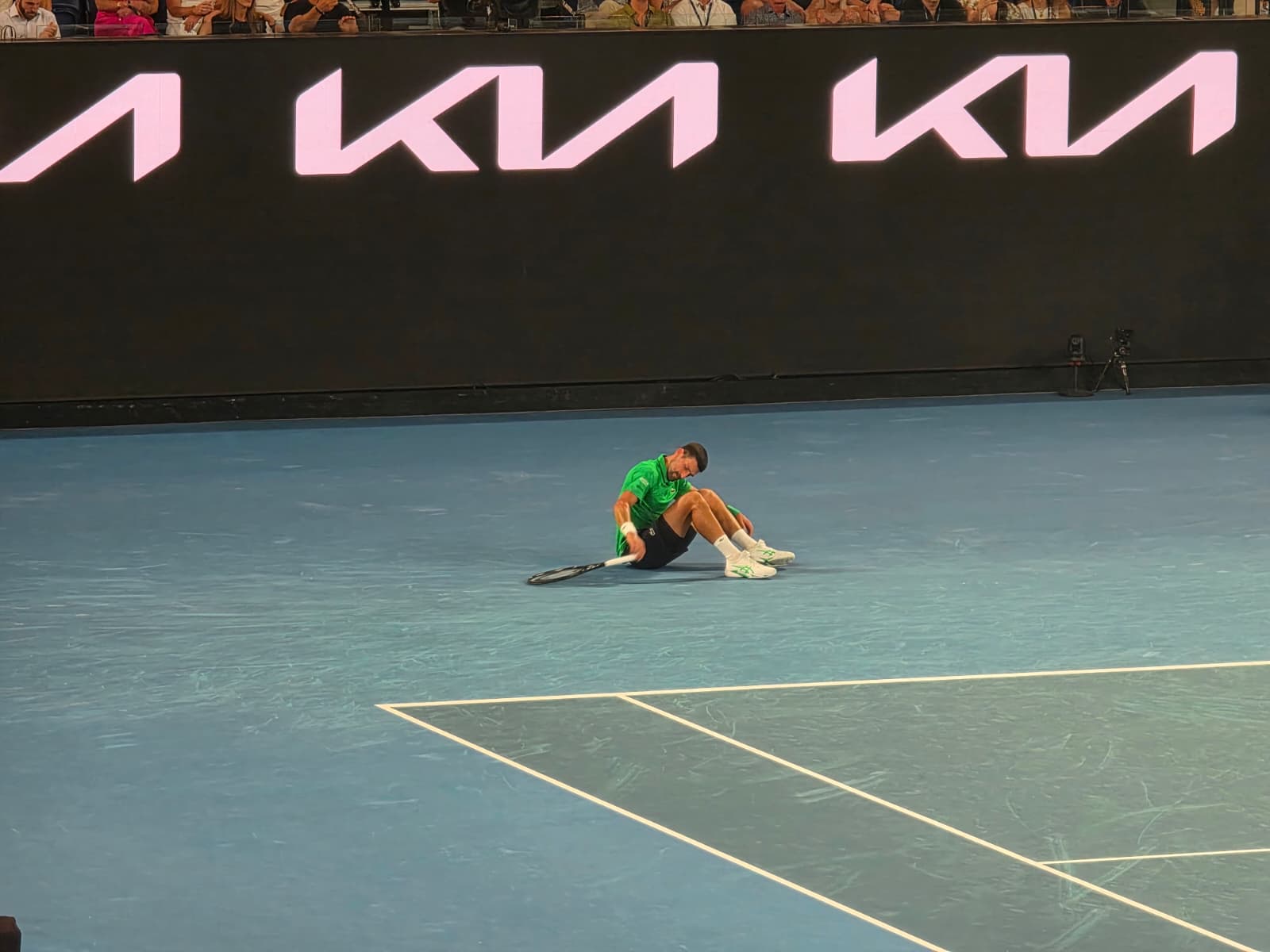 Novak spasao set loptu i posvađao se sa publikom: Sada sledi taj-brejk drama