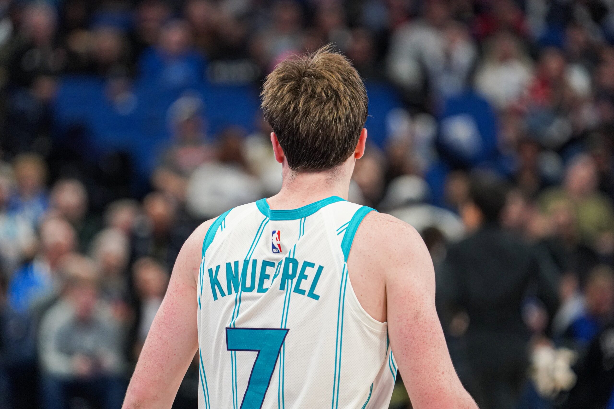 Šarlot osramotio Filadelfiju, ovo retko viđamo u NBA ligi
